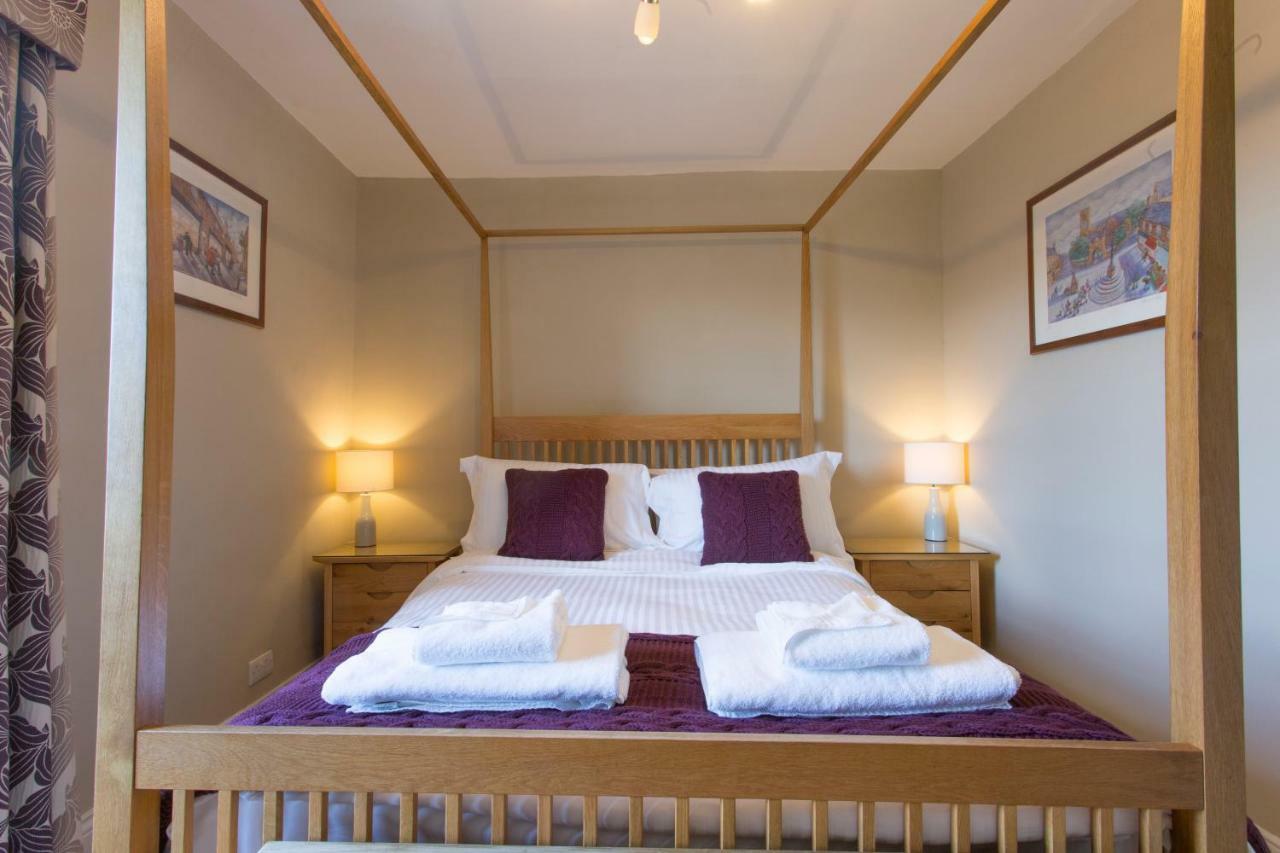 The Wheatsheaf Hotel คอร์บริดจ์ ภายนอก รูปภาพ